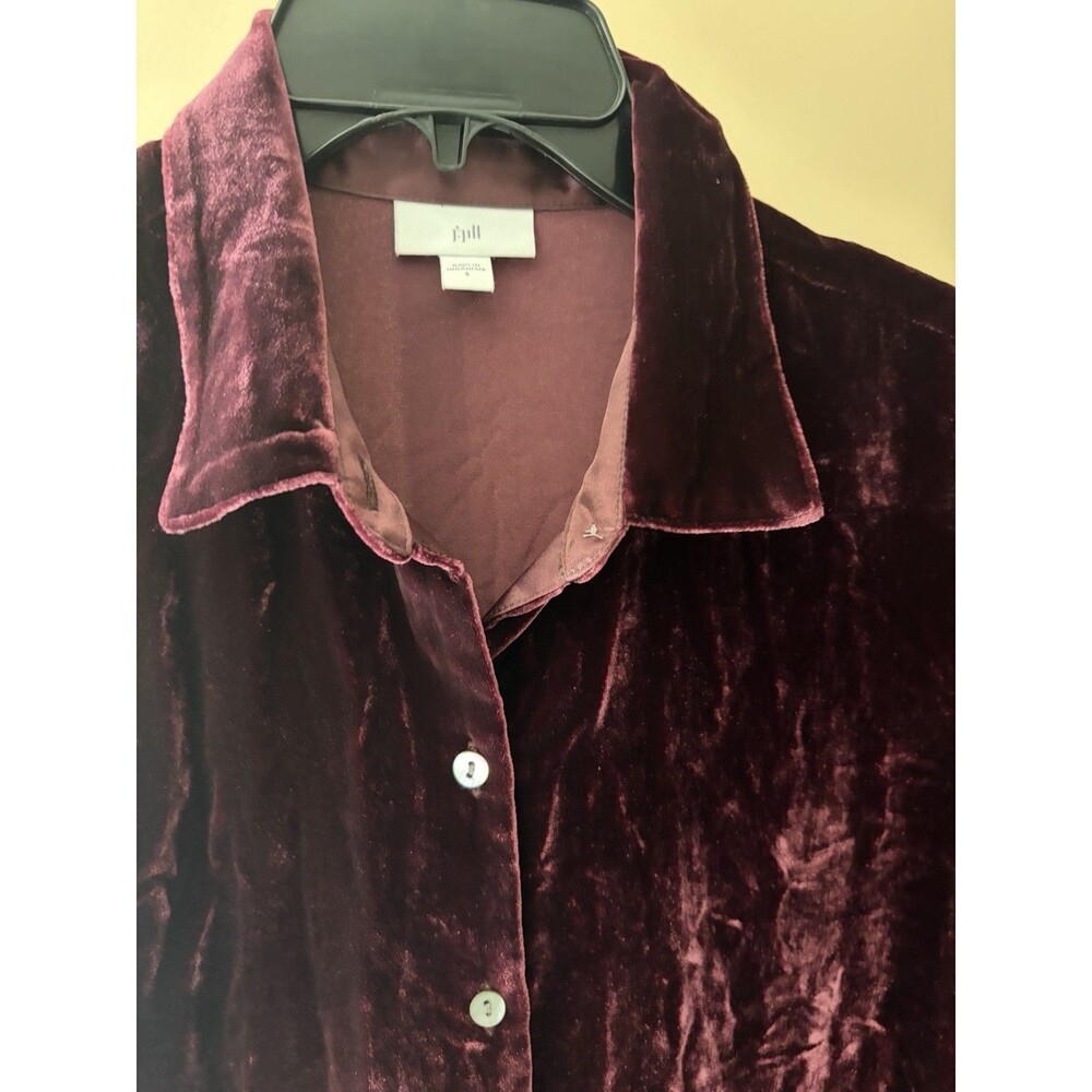 J. Jill Women Burgundy Buttoned Down Long Sleeve Velour Blend Wine Soft Shirt